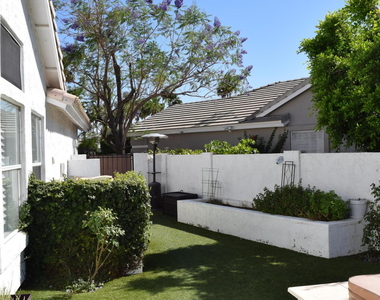 21661 N 58th Avenue - Photo Thumbnail 44