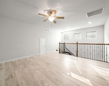 633 Ansley Way - Photo Thumbnail 13