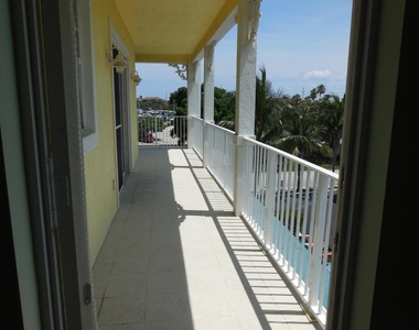 800 Juno Ocean Walk - Photo Thumbnail 9