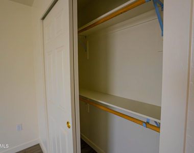 15108 S Moon Valley Road - Photo Thumbnail 20