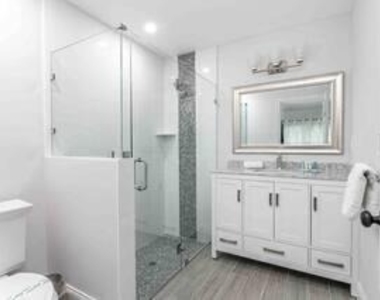 1151 Mulberry Place - Photo Thumbnail 7