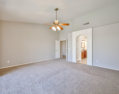 11518 W Palm Brook Drive - Photo Thumbnail 17