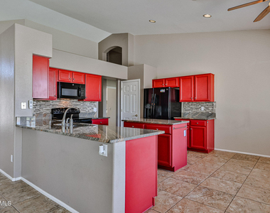 11518 W Palm Brook Drive - Photo Thumbnail 4