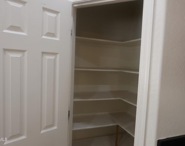 5316 W El Cortez Trail - Photo Thumbnail 11