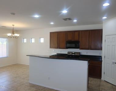 5316 W El Cortez Trail - Photo Thumbnail 3