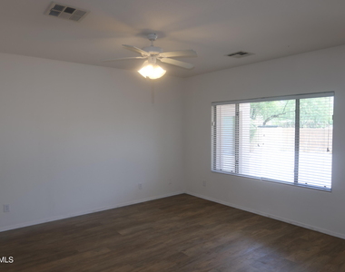 5316 W El Cortez Trail - Photo Thumbnail 10