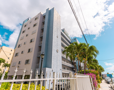 677 Ne 24th Street - Photo Thumbnail 24