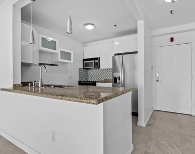 677 Ne 24th Street - Photo Thumbnail 2