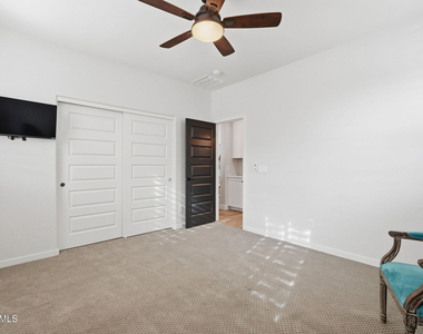 2830 E Pearl Street - Photo Thumbnail 13