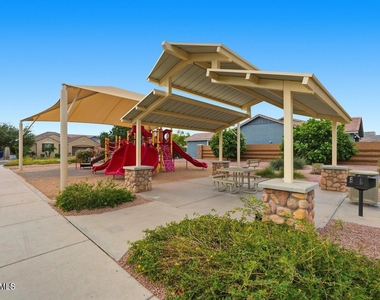 2830 E Pearl Street - Photo Thumbnail 40