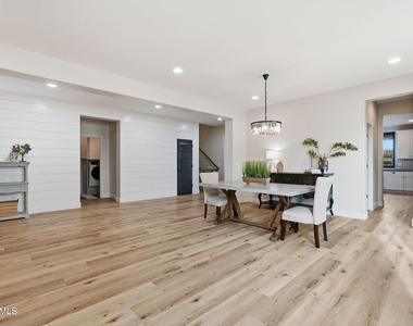 2830 E Pearl Street - Photo Thumbnail 2