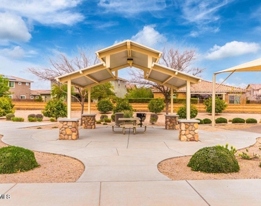 2830 E Pearl Street - Photo Thumbnail 39