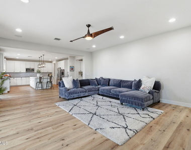 2830 E Pearl Street - Photo Thumbnail 15