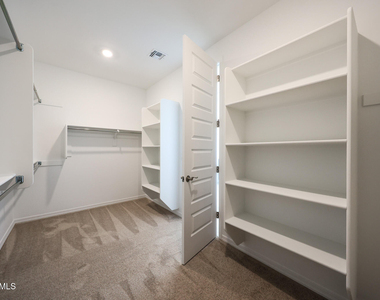 7695 W Smoketree Drive - Photo Thumbnail 14