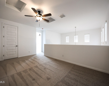 7695 W Smoketree Drive - Photo Thumbnail 15