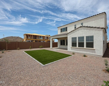 7695 W Smoketree Drive - Photo Thumbnail 22