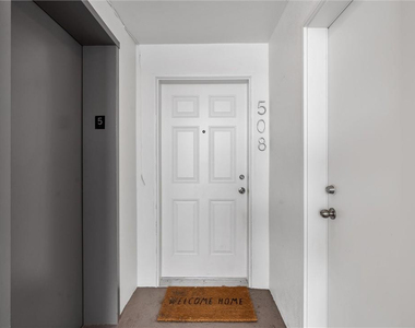 1770 E Las Olas Boulevard - Photo Thumbnail 4