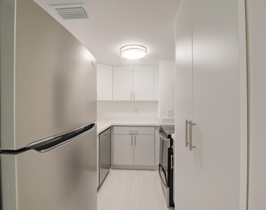 2100 Brickell Avenue - Photo Thumbnail 11