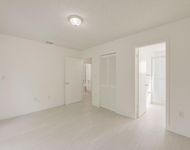 2100 Brickell Avenue - Photo Thumbnail 16