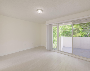 2100 Brickell Avenue - Photo Thumbnail 20