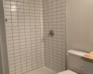 6114 N 79th Street - Photo Thumbnail 16