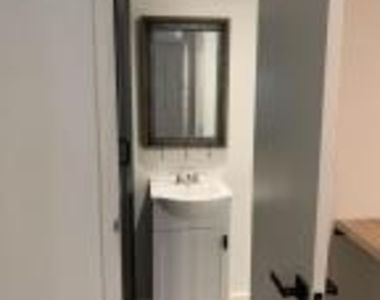 6114 N 79th Street - Photo Thumbnail 12