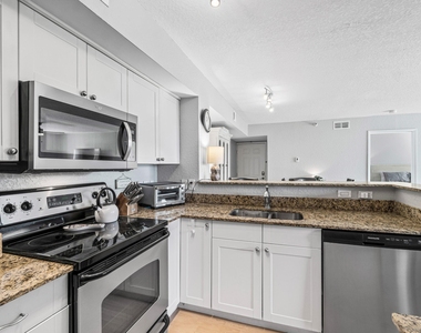 145 Yacht Club Way - Photo Thumbnail 12
