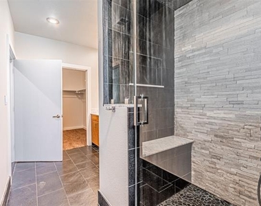 6927 Sumner Street - Photo Thumbnail 19