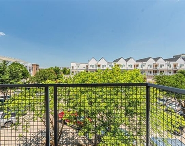 6927 Sumner Street - Photo Thumbnail 21