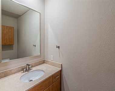 6927 Sumner Street - Photo Thumbnail 17