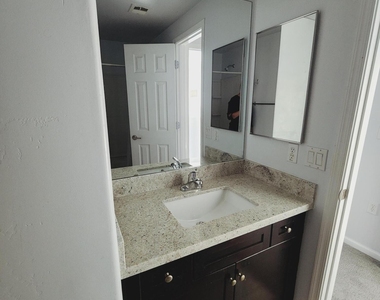 1920 E Bell Road - Photo Thumbnail 16