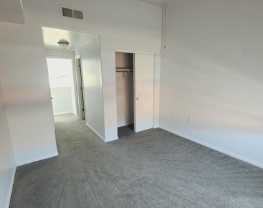 1920 E Bell Road - Photo Thumbnail 13