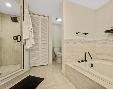 4201 N Ocean Boulevard - Photo Thumbnail 14