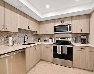 4201 N Ocean Boulevard - Photo Thumbnail 7