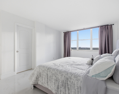 2101 S Ocean Drive - Photo Thumbnail 20