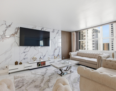 2101 S Ocean Drive - Photo Thumbnail 9