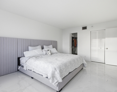 2101 S Ocean Drive - Photo Thumbnail 19