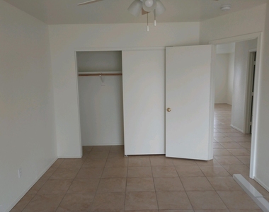 2692 S Yavapai Road - Photo Thumbnail 2