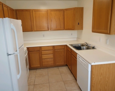 2692 S Yavapai Road - Photo Thumbnail 5