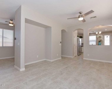 34718 N 25th Lane - Photo Thumbnail 4