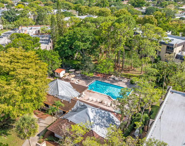 8421 Forest Hills Drive - Photo Thumbnail 27