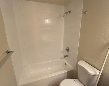 1762 W Colt Road - Photo Thumbnail 18