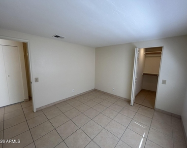 1762 W Colt Road - Photo Thumbnail 16