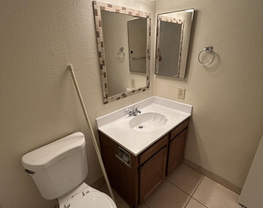 1762 W Colt Road - Photo Thumbnail 19