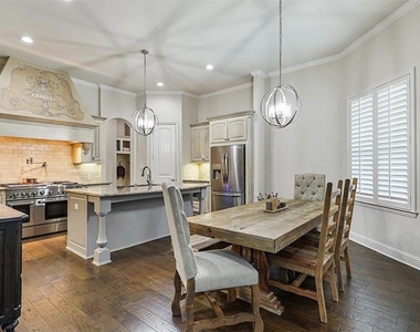 11216 Ashley Lane - Photo Thumbnail 8