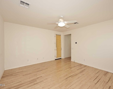 3841 E Palo Verde Street - Photo Thumbnail 18