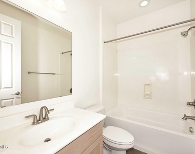 3841 E Palo Verde Street - Photo Thumbnail 13