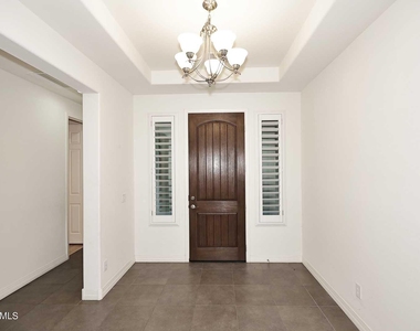 3841 E Palo Verde Street - Photo Thumbnail 2