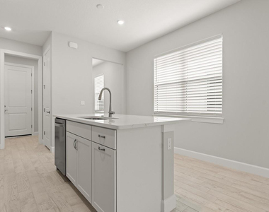 4501 Nautilus Circle - Photo Thumbnail 4