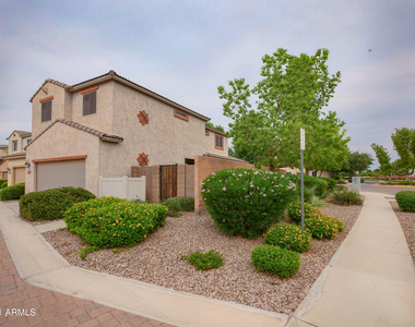 2188 S Heron Lane - Photo Thumbnail 11